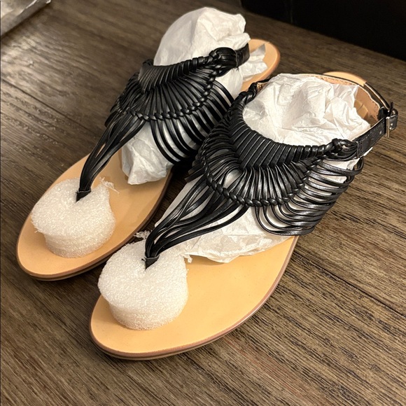 NIB [Report Signature] Ariell Woven Strappy Thong Flat Sandals Black Women’s 6 - Picture 3 of 9